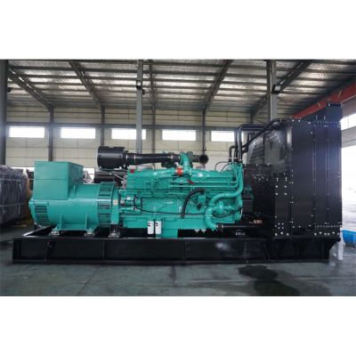 1200kw重慶康明斯柴油發(fā)電機(jī)組-重慶康明斯16缸柴油機(jī)KTA50-G8柴油發(fā)電機(jī)組,缸徑/行程：159/159mm,柴油發(fā)電機(jī)組水冷發(fā)動(dòng)機(jī)功率1429KW,柴油發(fā)電機(jī)組配套馬拉松斯坦福發(fā)電機(jī)。廠價(jià)直銷(xiāo)歡迎選購(gòu)：13773399855。