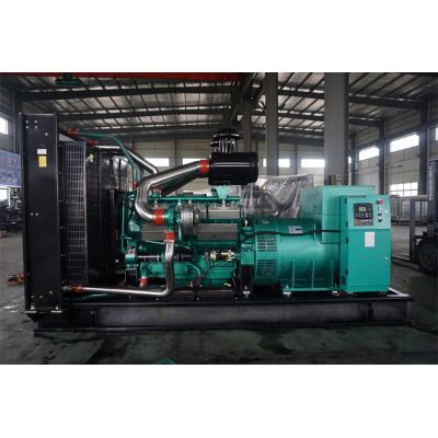 600kw乾能柴油發(fā)電機(jī)組-乾能12缸柴油機(jī)QN27G830D2柴油發(fā)電機(jī)組,缸徑/行程：135/155mm,柴油發(fā)電機(jī)組水冷發(fā)動機(jī)功率610KW,柴油發(fā)電機(jī)組配套馬拉松斯坦福發(fā)電機(jī)。廠價直銷歡迎選購：13773399855。