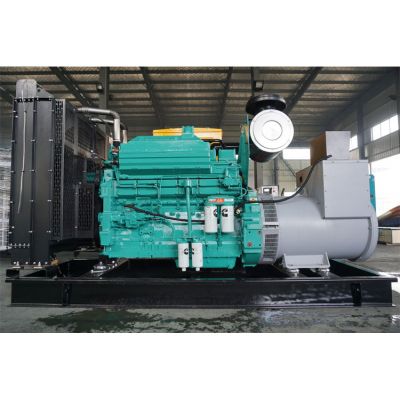 500kw重慶康明斯柴油發(fā)電機組-重慶康明斯6缸柴油機KTA19-G8柴油發(fā)電機組,缸徑/行程：159/159mm,柴油發(fā)電機組水冷發(fā)動機功率575KW,柴油發(fā)電機組配套馬拉松斯坦福發(fā)電機。廠價直銷歡迎選購：13773399855。
