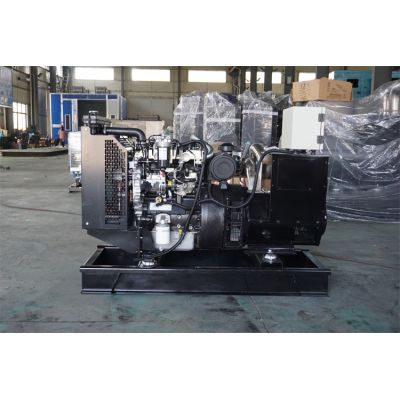 30kw珀金斯柴油發(fā)電機(jī)組-珀金斯3缸柴油機(jī)1103A-33G柴油發(fā)電機(jī)組,缸徑/行程：105/127mm,柴油發(fā)電機(jī)組水冷發(fā)動機(jī)功率30KW,柴油發(fā)電機(jī)組配套馬拉松斯坦福發(fā)電機(jī)。廠價直銷歡迎選購：13773399855。