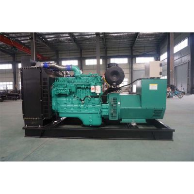 200kw東風康明斯柴油發(fā)電機組-東風康明斯6缸柴油機6LTAA8.9-G3柴油發(fā)電機組,缸徑/行程：140/152mm,柴油發(fā)電機組水冷發(fā)動機功率230KW,柴油發(fā)電機組配套馬拉松斯坦福發(fā)電機。廠價直銷歡迎選購：13773399855。
