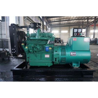 40kw濰柴裕興柴油發(fā)電機(jī)組-濰柴裕興4缸柴油機(jī)K4100ZD柴油發(fā)電機(jī)組,缸徑/行程：100/115mm,柴油發(fā)電機(jī)組水冷發(fā)動(dòng)機(jī)功率42KW,柴油發(fā)電機(jī)組配套馬拉松斯坦福發(fā)電機(jī)。廠價(jià)直銷歡迎選購：13773399855。