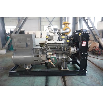 50kw濰柴裕興柴油發(fā)電機(jī)組-濰柴裕興4缸柴油機(jī)R4105ZD柴油發(fā)電機(jī)組,缸徑/行程：105/125mm,柴油發(fā)電機(jī)組水冷發(fā)動(dòng)機(jī)功率62KW,柴油發(fā)電機(jī)組配套馬拉松斯坦福發(fā)電機(jī)。廠價(jià)直銷歡迎選購：13773399855。