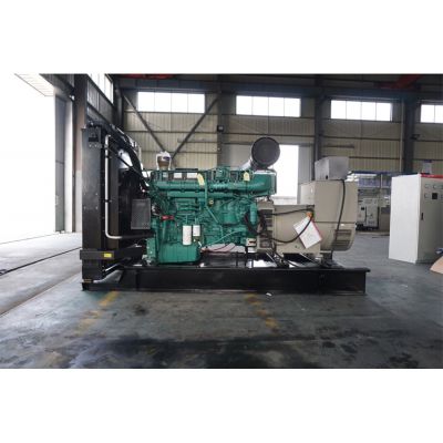 500kw沃爾沃柴油發(fā)電機(jī)組-沃爾沃6缸柴油機(jī)TWD1643GE柴油發(fā)電機(jī)組,缸徑/行程：144/165mm,柴油發(fā)電機(jī)組水冷發(fā)動(dòng)機(jī)功率560KW,柴油發(fā)電機(jī)組配套馬拉松斯坦福發(fā)電機(jī)。廠價(jià)直銷歡迎選購(gòu)：13773399855。