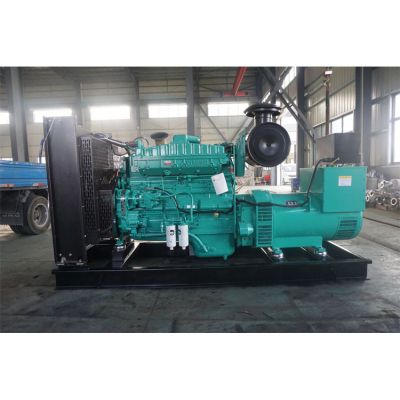300kw重慶康明斯柴油發(fā)電機(jī)組-重慶康明斯6缸柴油機(jī)NTA855-G4柴油發(fā)電機(jī)組,缸徑/行程：140/152mm,柴油發(fā)電機(jī)組水冷發(fā)動(dòng)機(jī)功率351KW,柴油發(fā)電機(jī)組配套馬拉松斯坦福發(fā)電機(jī)。廠價(jià)直銷(xiāo)歡迎選購(gòu)：13773399855。