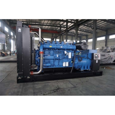 900kw玉柴柴油發(fā)電機組-玉柴6缸柴油機YC6C1320-D31柴油發(fā)電機組,缸徑/行程：200/210mm,柴油發(fā)電機組水冷發(fā)動機功率968KW,柴油發(fā)電機組配套馬拉松斯坦福發(fā)電機。廠價直銷歡迎選購：13773399855。