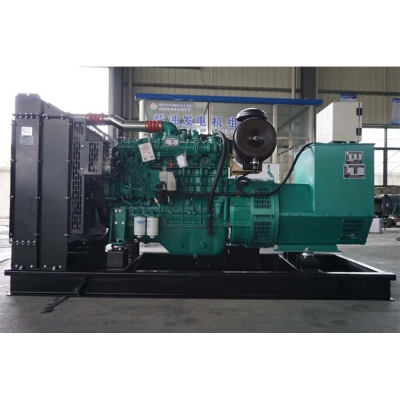 150KW玉柴柴油發(fā)電機組-玉柴6缸柴油機YCD6Q33H6-260,柴油發(fā)電機組缸徑/行程：108/135mm,柴油發(fā)電機組水冷發(fā)動機功率192KW,柴油發(fā)電機組配套馬拉松斯坦福發(fā)電機。廠價直銷歡迎選購：13773399855。