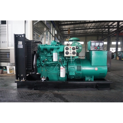 30KW玉柴柴油發(fā)電機組-玉柴4缸柴油機YCD4M12D-50,柴油發(fā)電機組缸徑/行程：100/118mm,柴油發(fā)電機組水冷發(fā)動機功率39.6KW,柴油發(fā)電機組配套馬拉松斯坦福發(fā)電機。廠價直銷歡迎選購：13773399855。